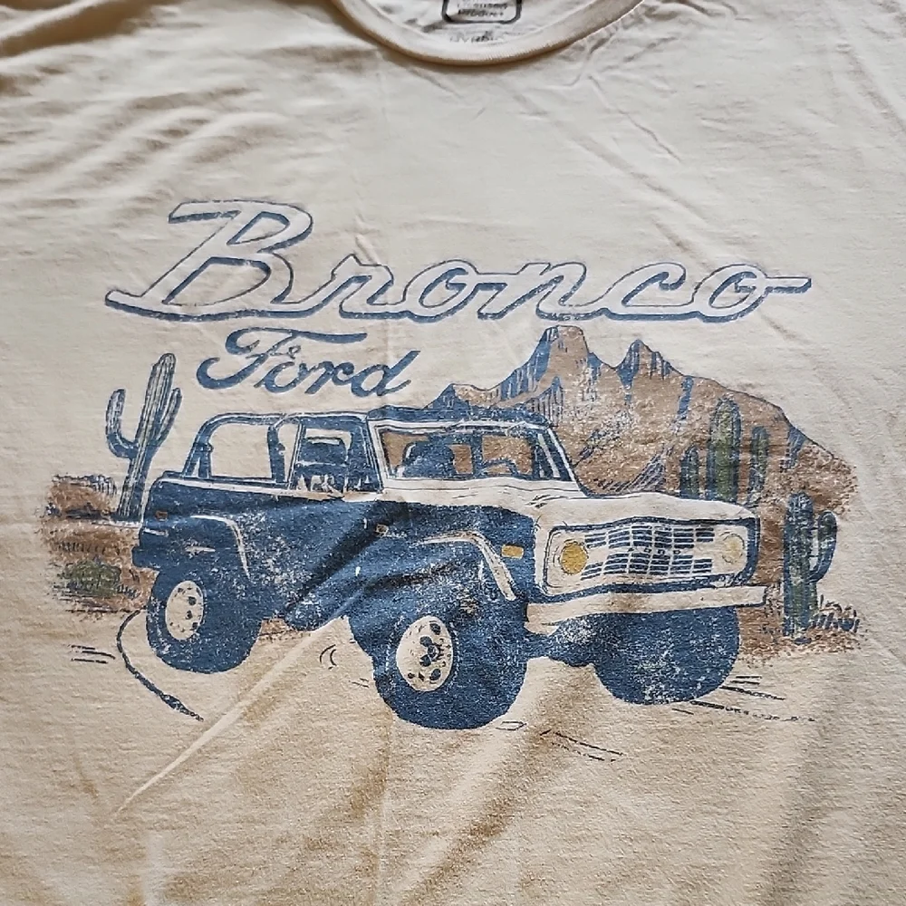 Ford Bronco Desert Scene Tee - Beige - Picture 3 of 8